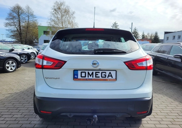 Nissan Qashqai cena 58000 przebieg: 165000, rok produkcji 2017 z Nowy Sącz małe 106